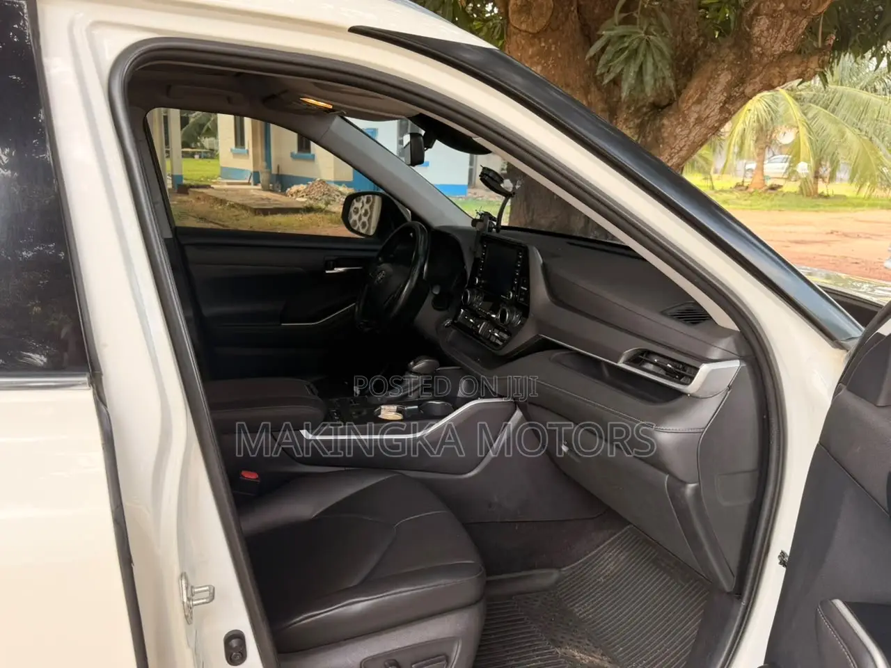 Toyota Highlander XLE AWD 2020 White