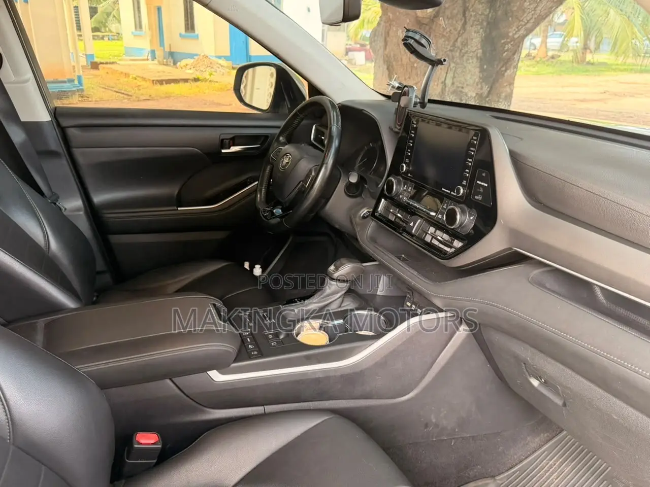 Toyota Highlander XLE AWD 2020 White