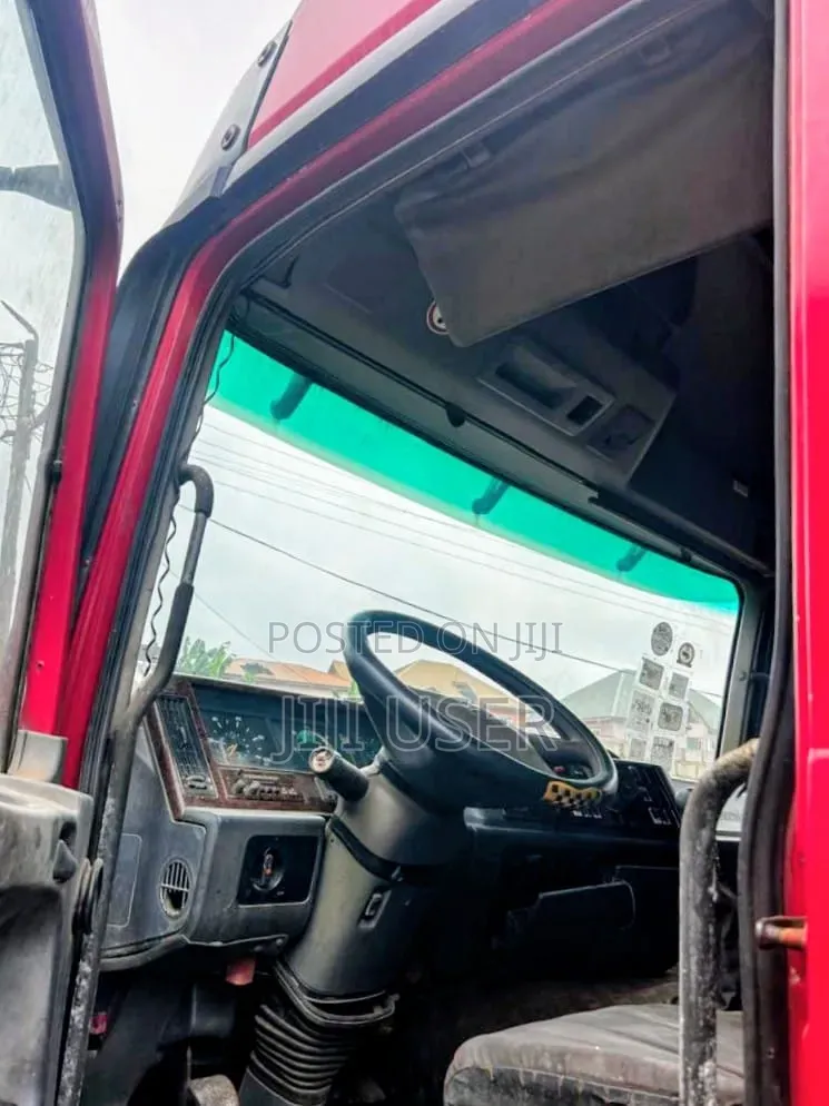 Trailer Head (Mercedes-Benz 
Actros
2000)