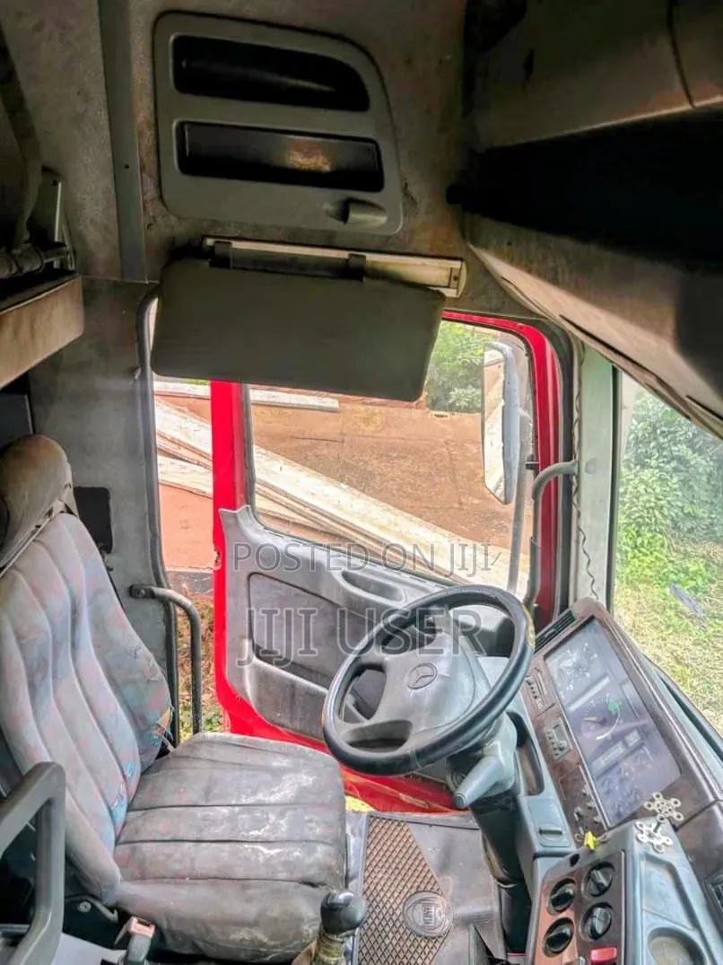 Trailer Head (Mercedes-Benz 
Actros
2000)