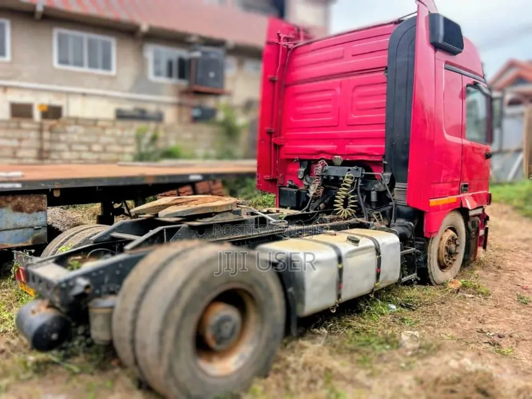 Trailer Head (Mercedes-Benz 
Actros
2000)