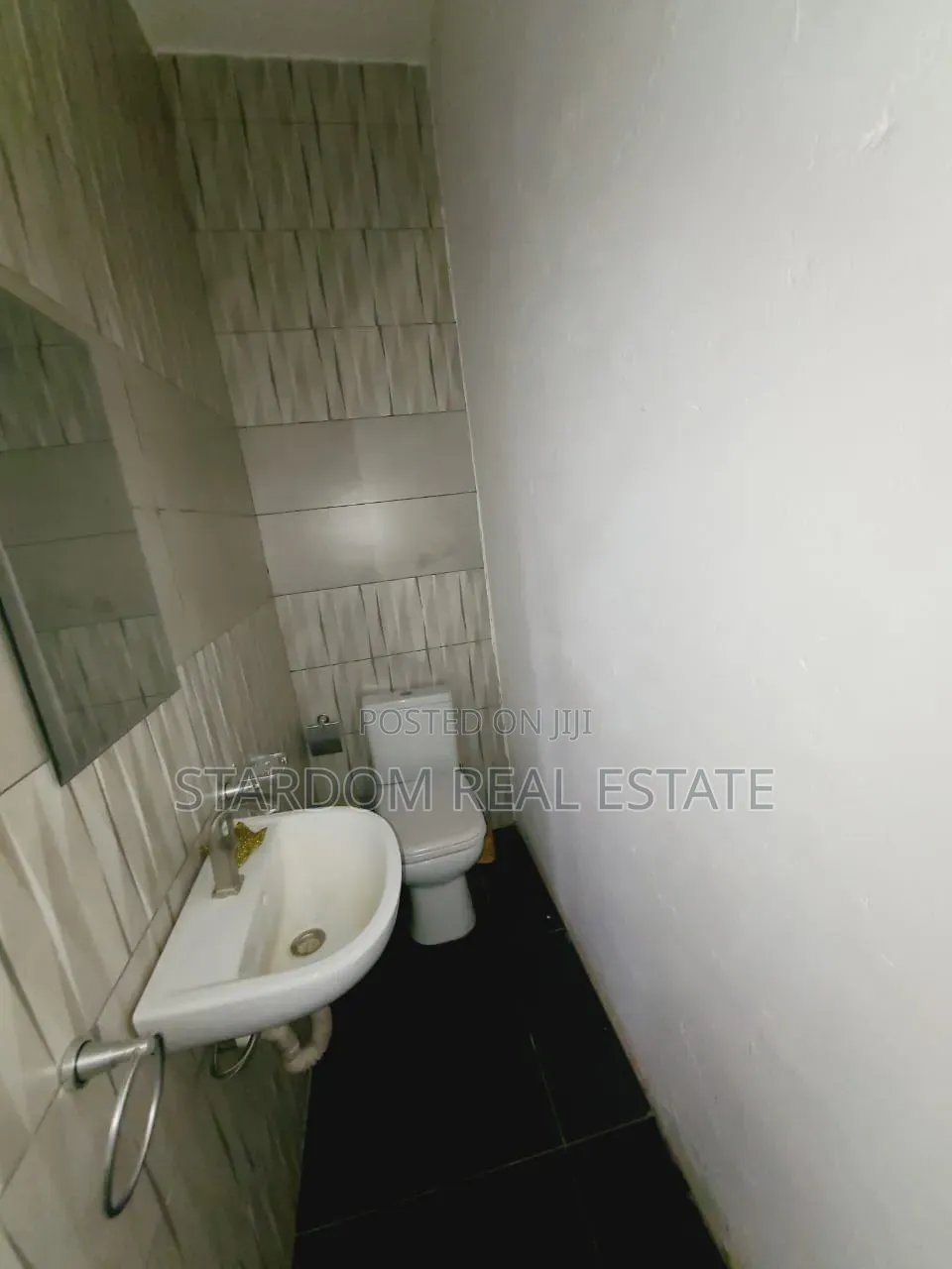 2bdrm Townhouse / Terrace in Spintex Road, Manet Junction for rent
