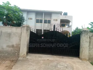 3bdrm Apartment in Odoi House, Madina for sale