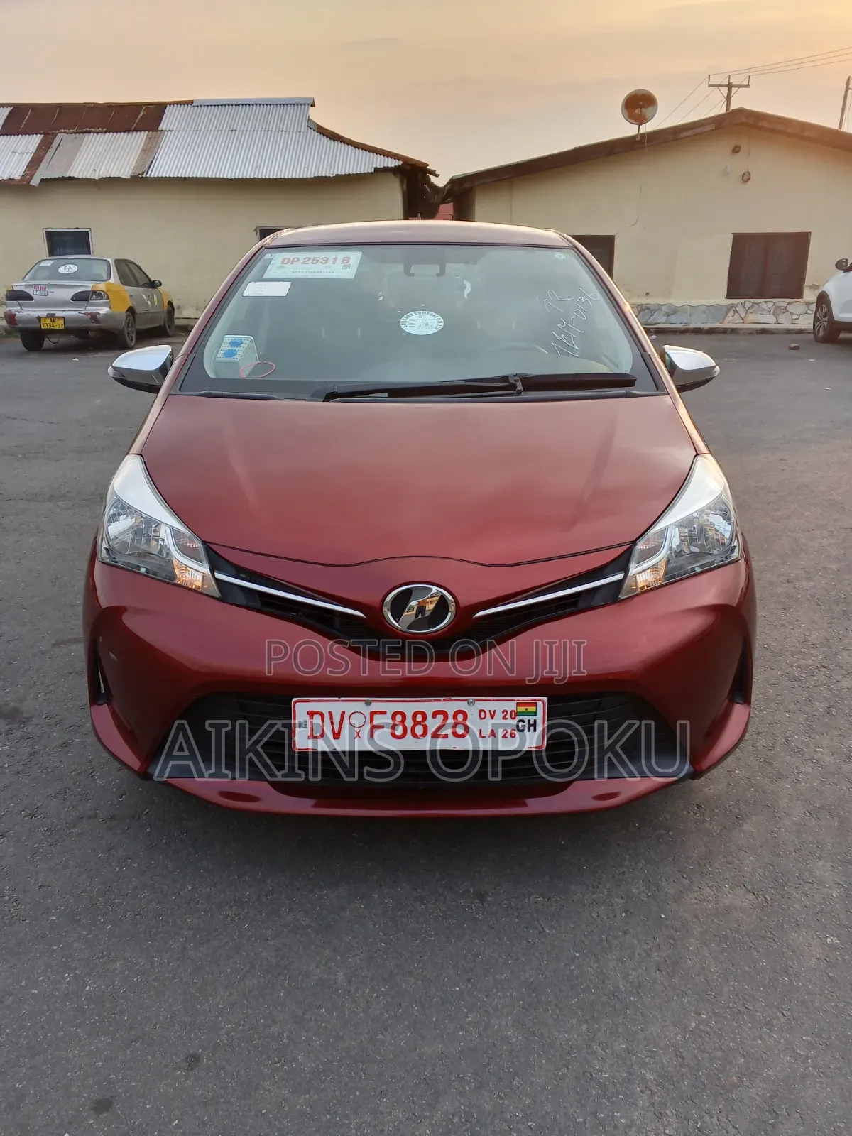 Toyota Vitz 2015 Maroon