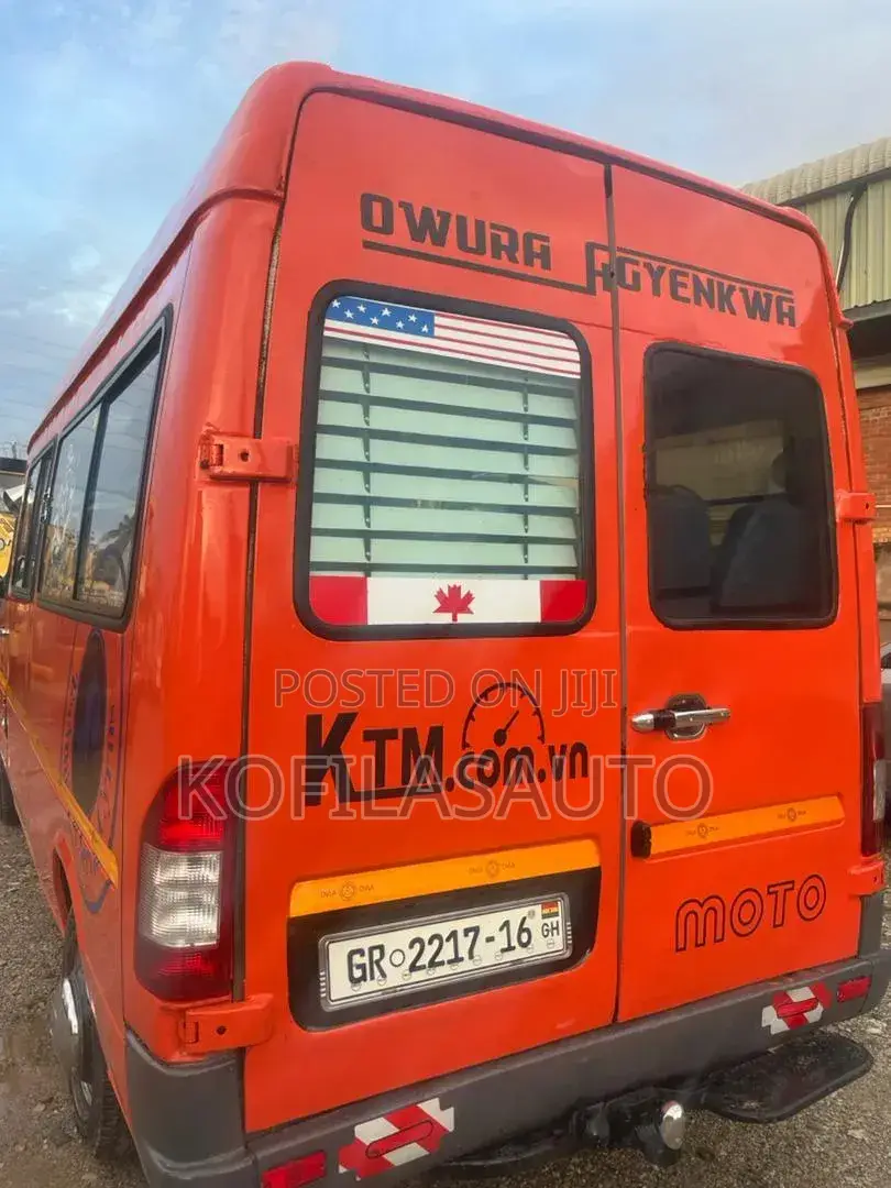 Mercedes-Benz Sprinter 2009 Orange