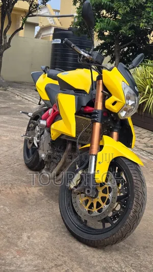 Benelli 2018 Yellow