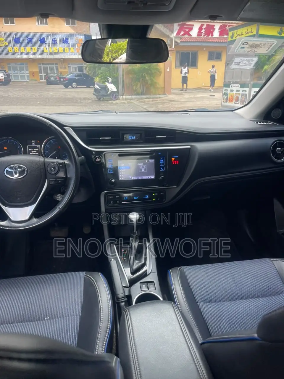 Toyota Corolla 2018 Silver
