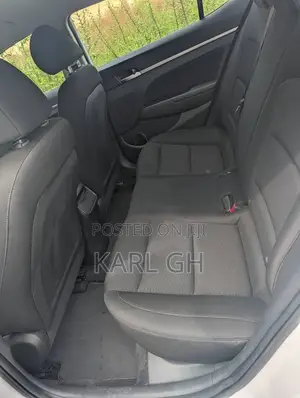 Hyundai Elantra Limited 2020 White