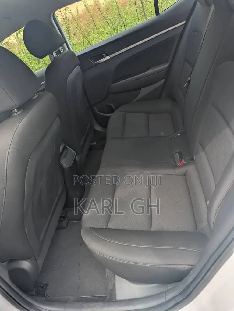 Hyundai Elantra Limited 2020 White