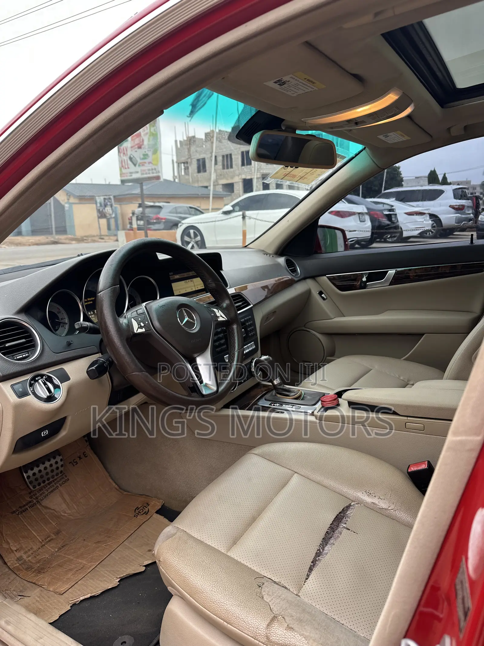 Mercedes-Benz C250 2012 Red