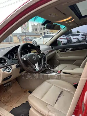 Mercedes-Benz C250 2012 Red