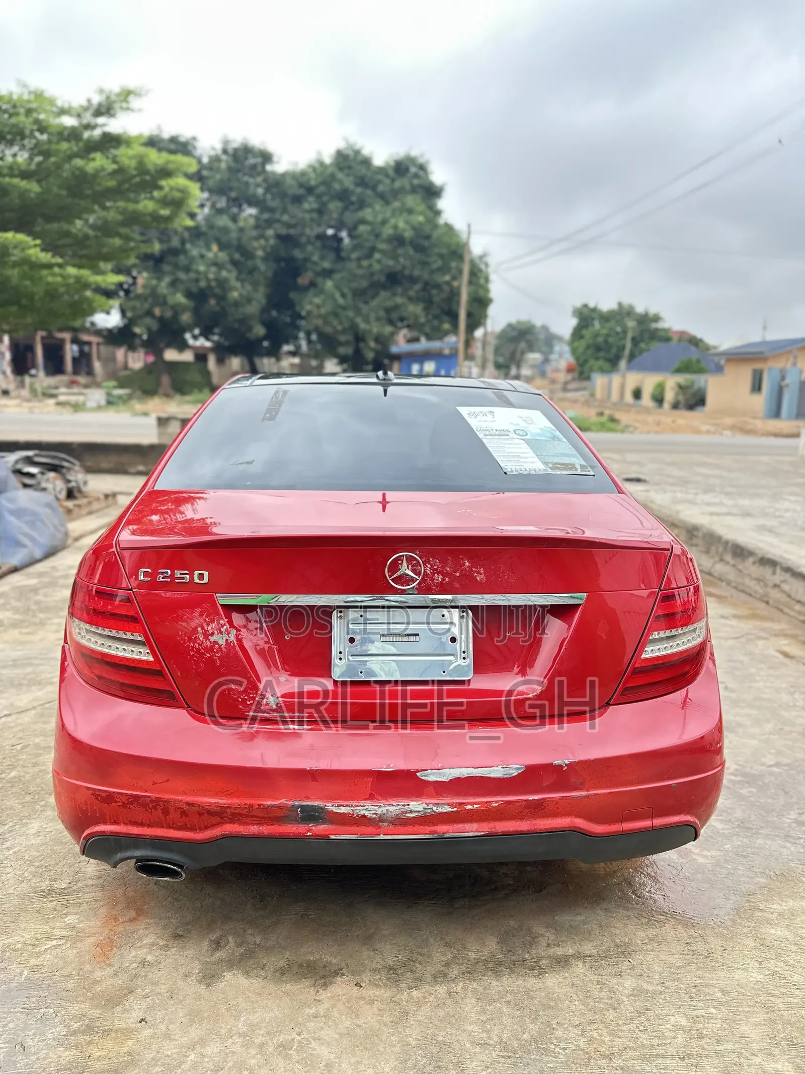 Mercedes-Benz C250 2012 Red