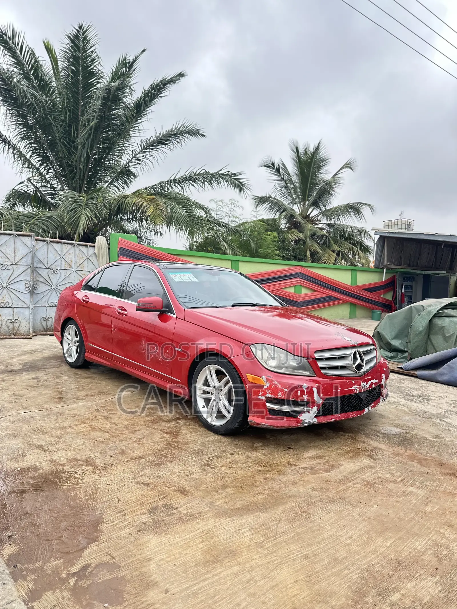 Mercedes-Benz C250 2012 Red