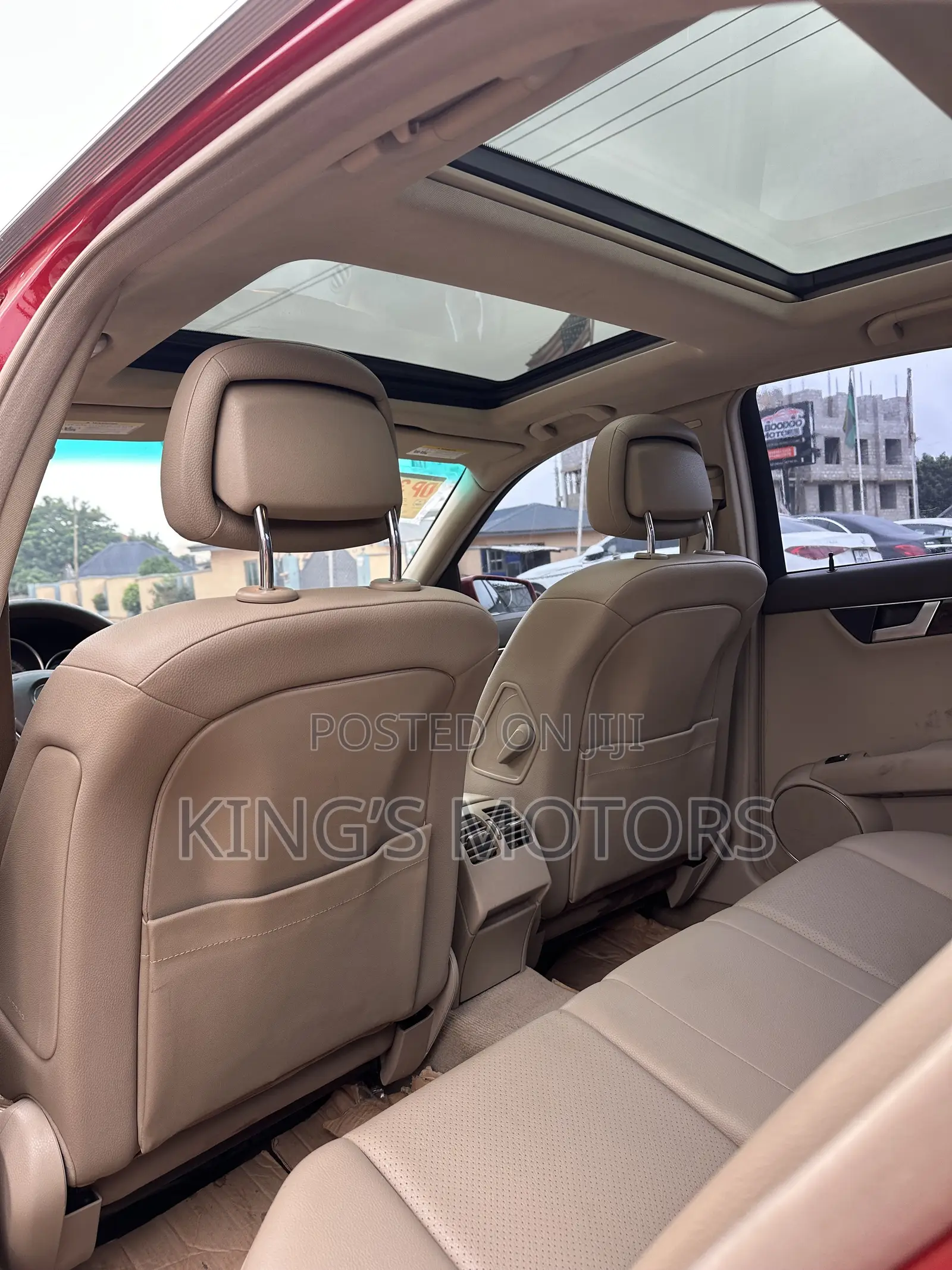 Mercedes-Benz C250 2012 Red