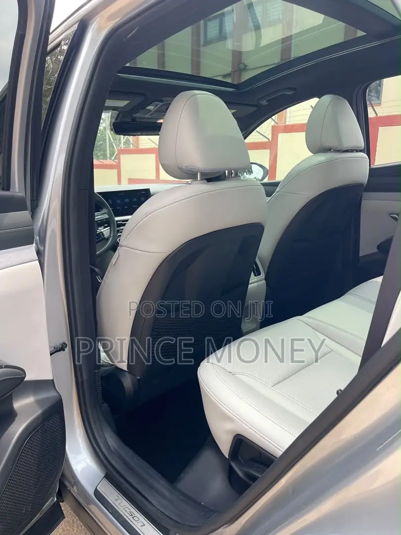 Hyundai Tucson 2025 Gray