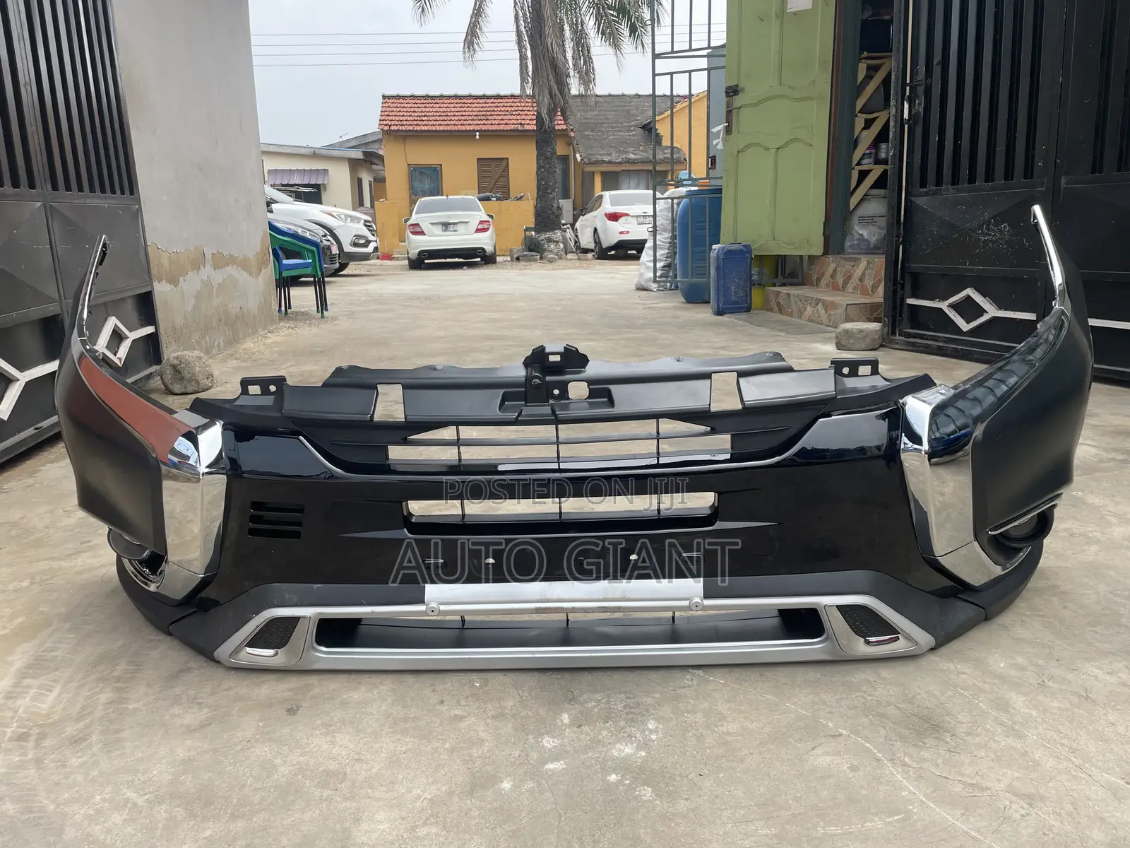 2019-21 Mitsubishi Outlander Complete Front Bumper