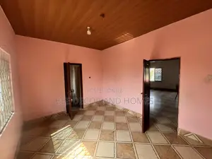 3bdrm Apartment in Bee Decor & Homes, Boi for rent