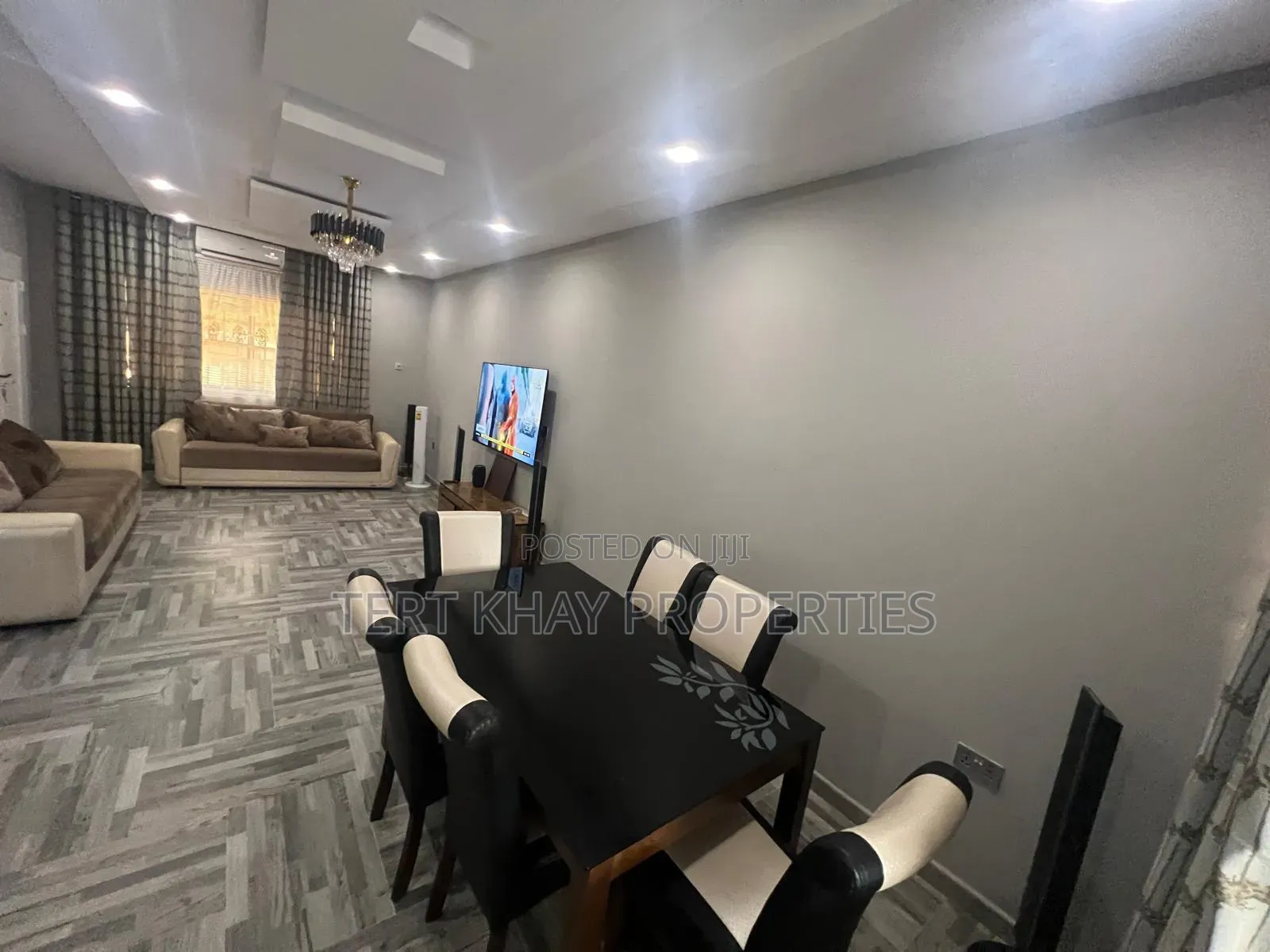 Furnished 3bdrm House in Çom. 25, Community 25 for sale