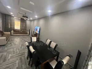 Furnished 3bdrm House in Çom. 25, Community 25 for sale