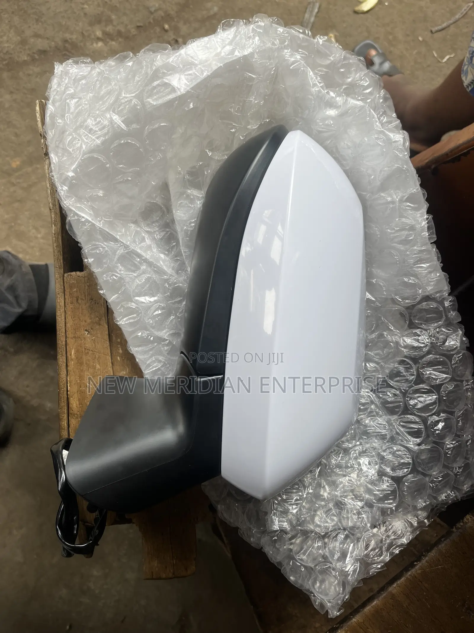 Corolla 2022 Front Mirror Available