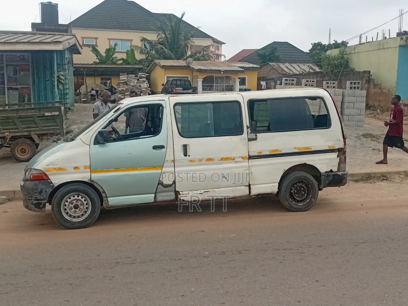 Toyota HiAce 2006 White