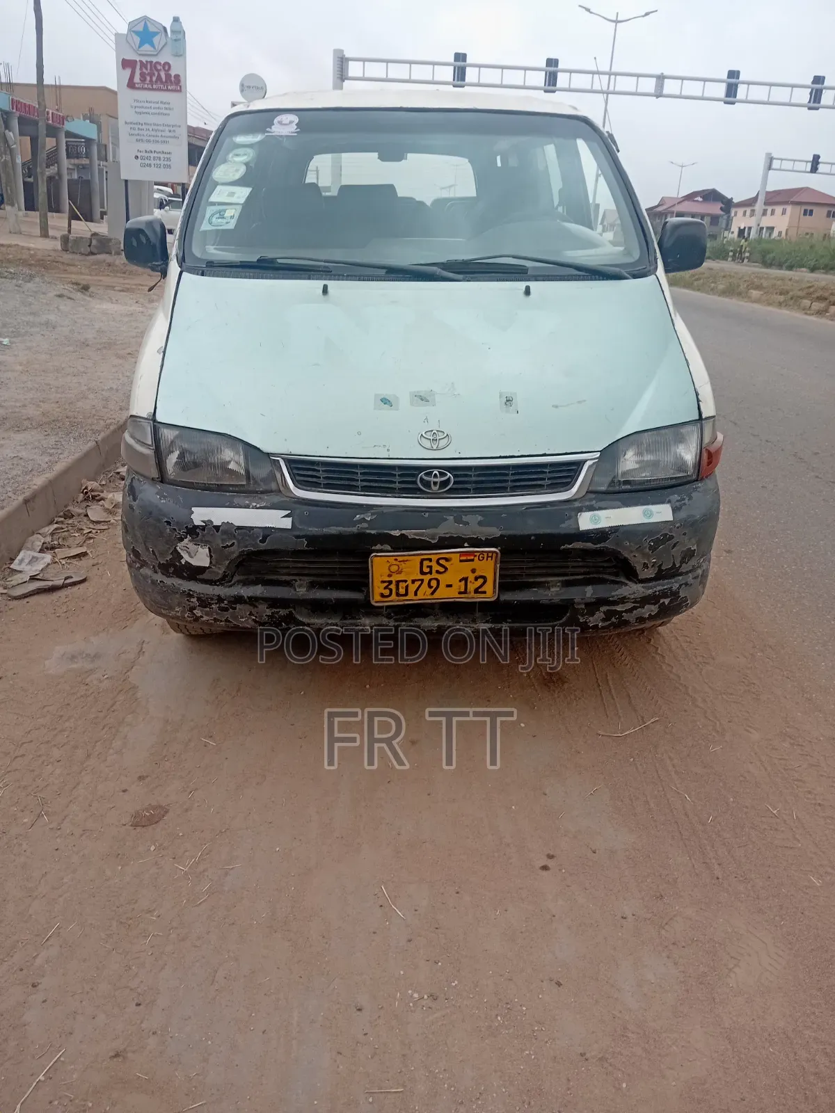 Toyota HiAce 2006 White