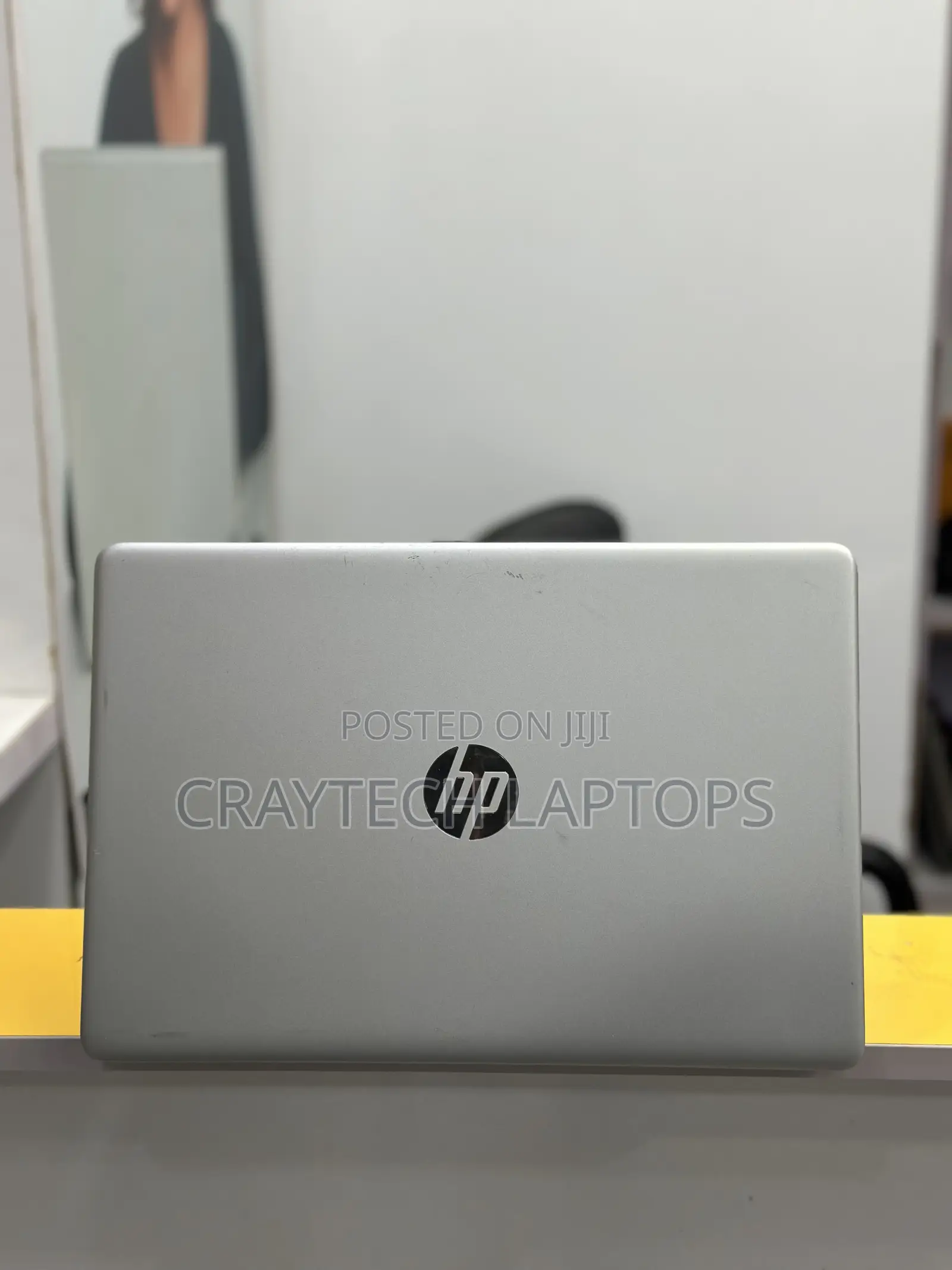 Laptop HP 15-dy1031wm 8GB Intel Core i3 SSD 256GB