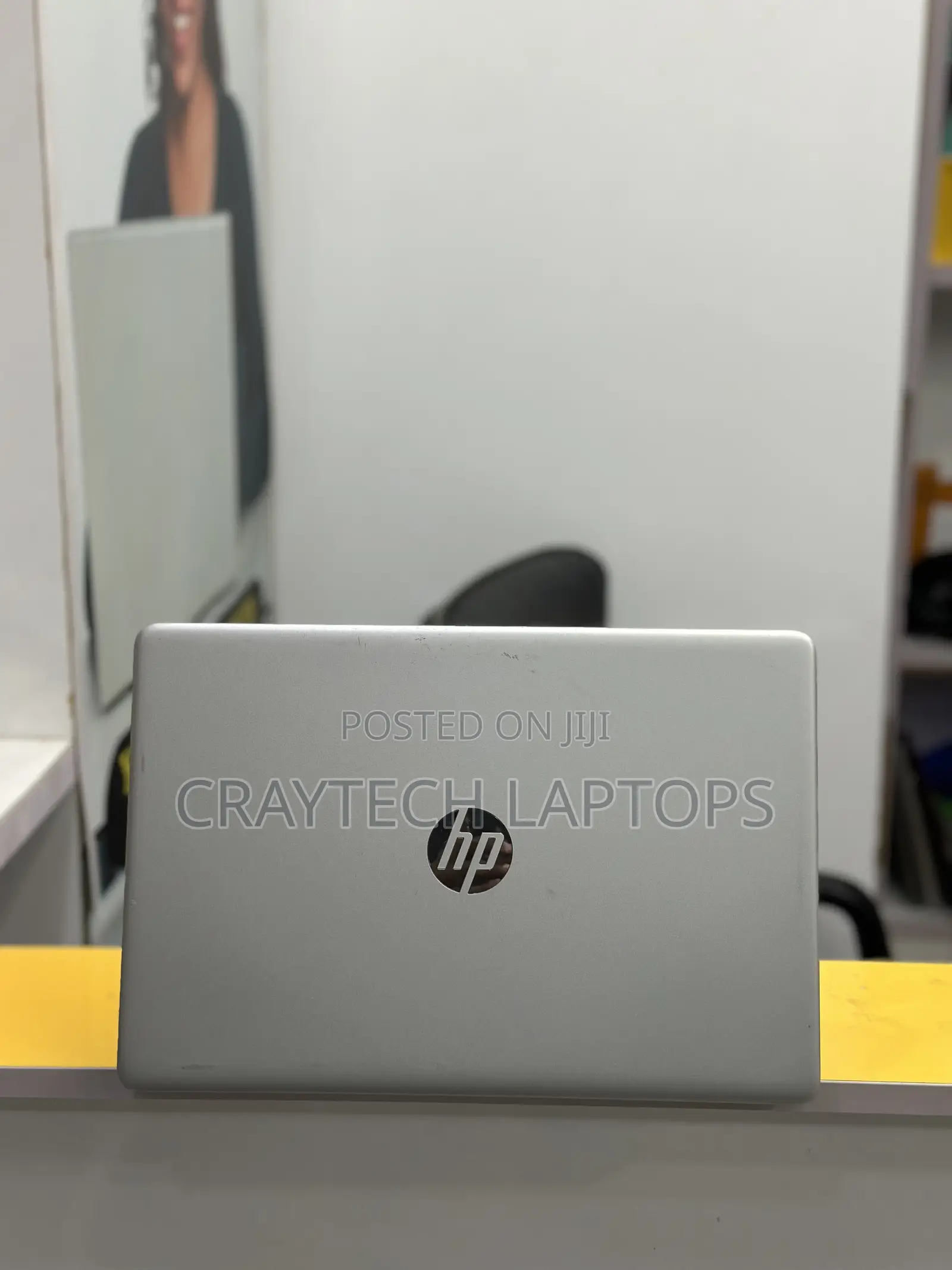 Laptop HP 15-dy1031wm 8GB Intel Core i3 SSD 256GB