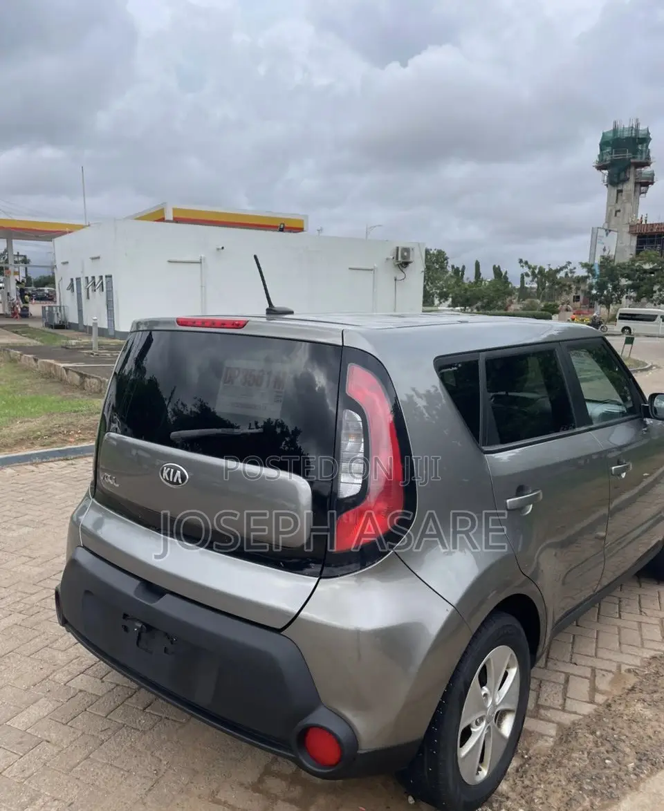 Kia Soul Hatchback 2016 Red