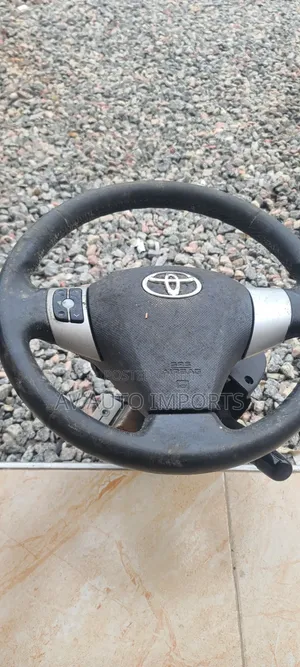 Yaris/Vit Steer
