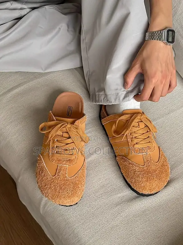 Queezaza Soft Footbed Suede Mules