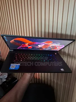Laptop Alienware m17 R5 16GB AMD Ryzen 9 SSD 1T