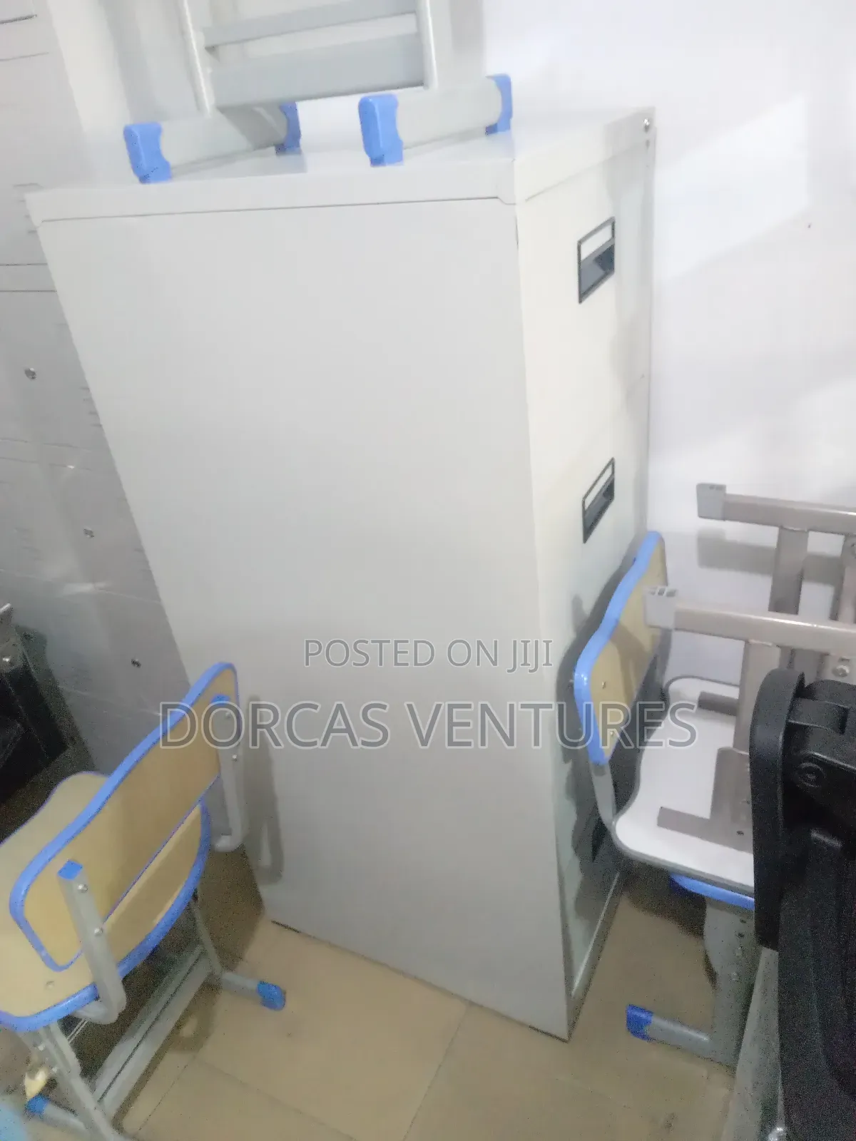 4 Doors Cabinet