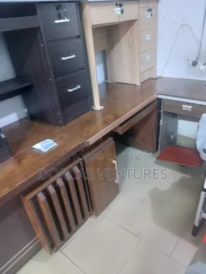 1.4m Brown Executive Desk
