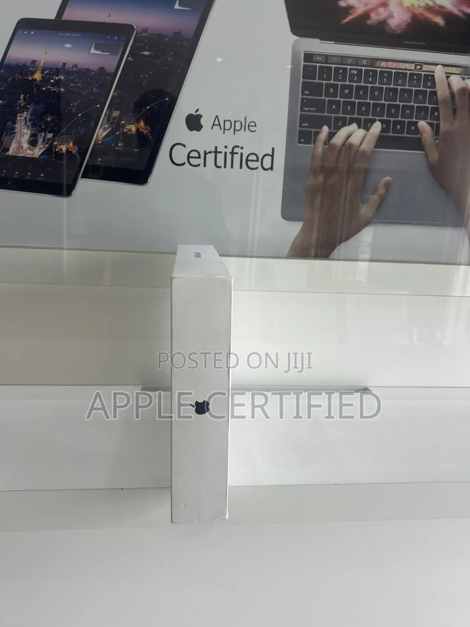 New Laptop Apple MacBook Air 2026 M5 16GB Apple M5 SSHD (Hybrid) 1T