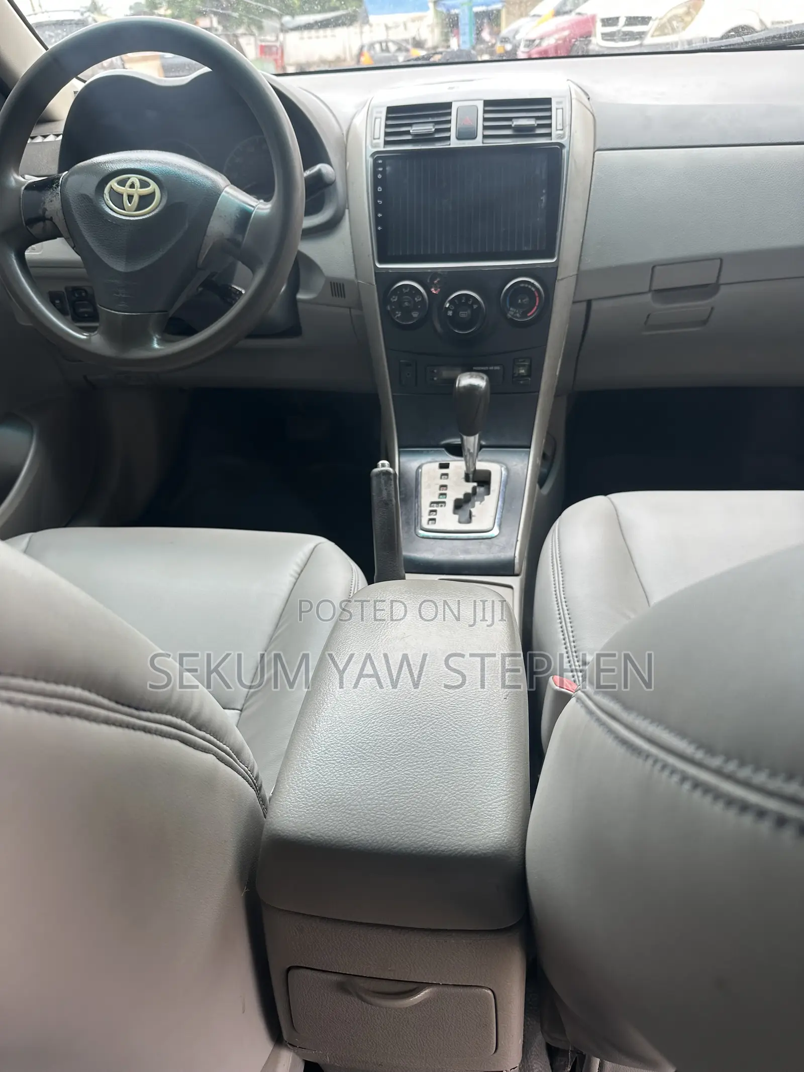 Toyota Corolla 2010 White