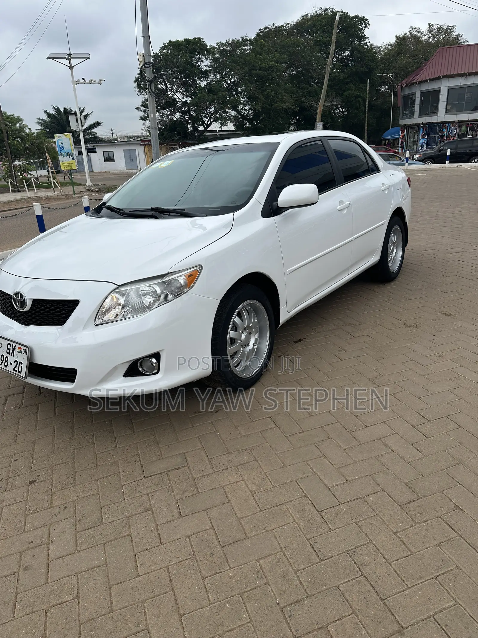 Toyota Corolla 2010 White