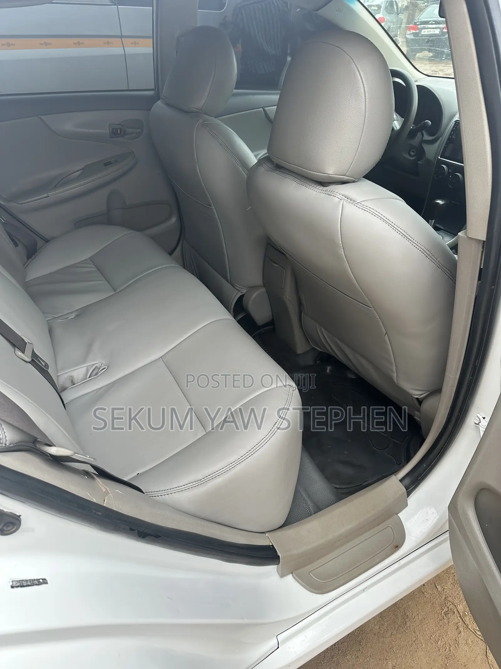 Toyota Corolla 2010 White