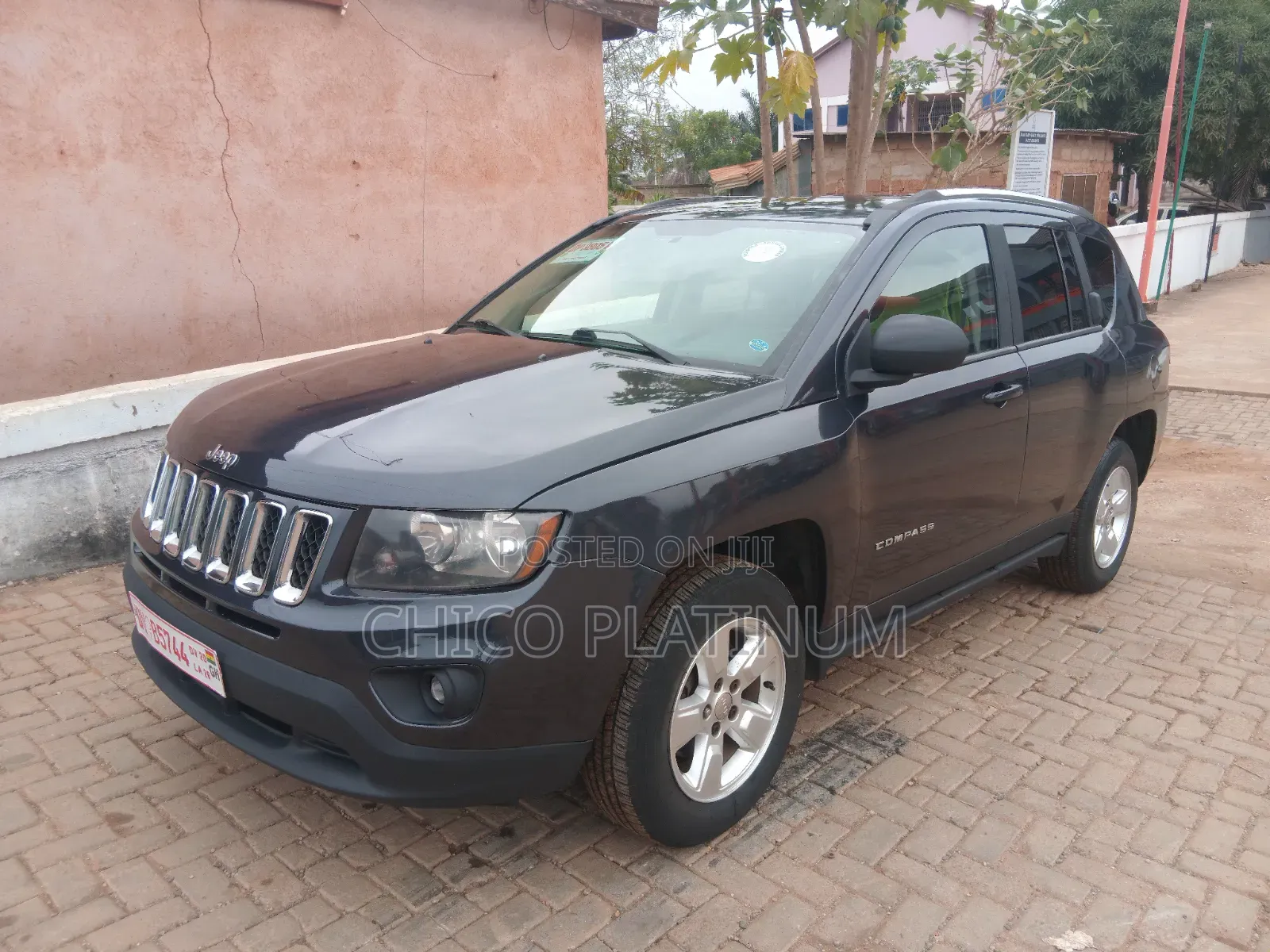 Jeep Compass Latitude 4dr SUV 4WD (2.4L 4cyl 6A) 2014 Gray