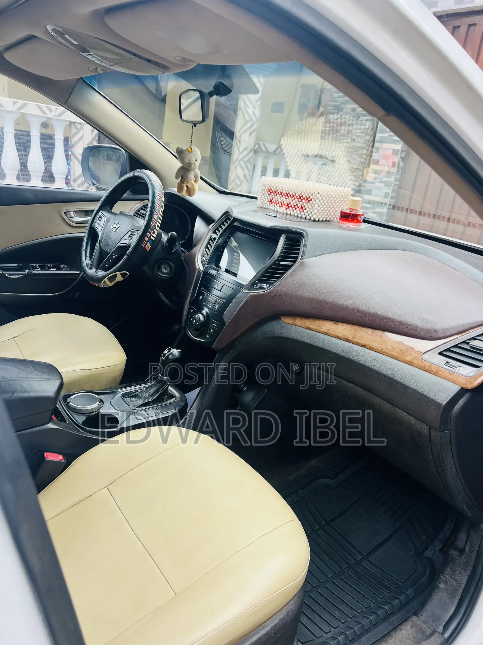 Hyundai Santa Fe 2014 White