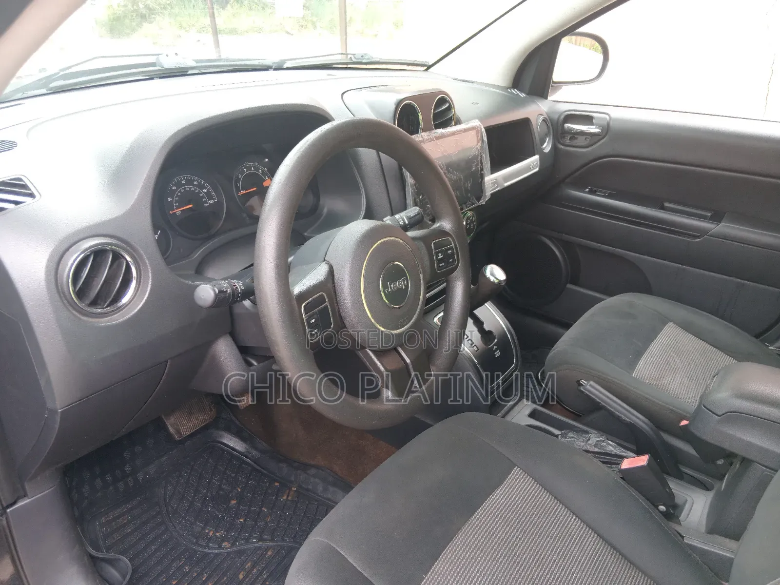 Jeep Compass Latitude 4dr SUV 4WD (2.4L 4cyl 6A) 2014 Gray