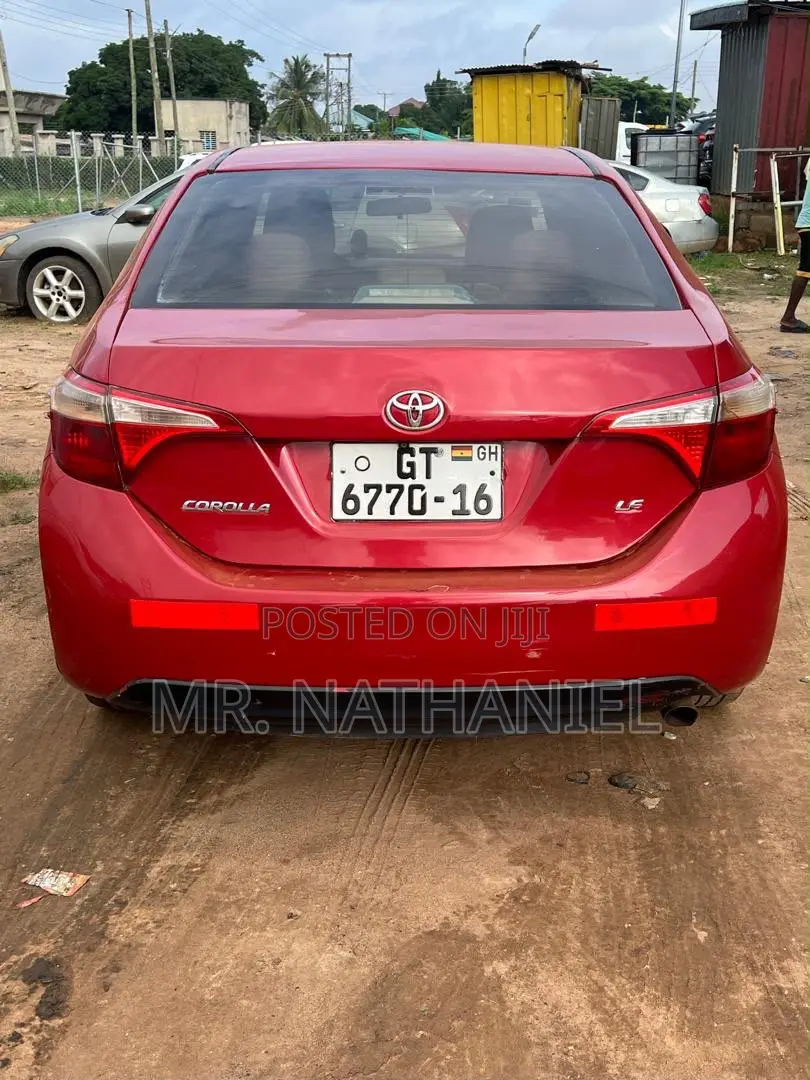 Toyota Corolla 2015 Red