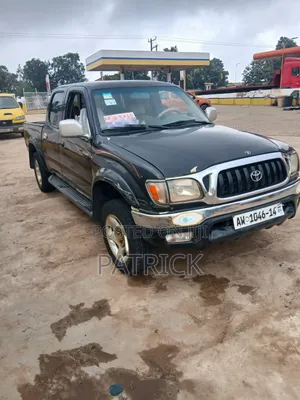 Toyota Tacoma 2004 Black