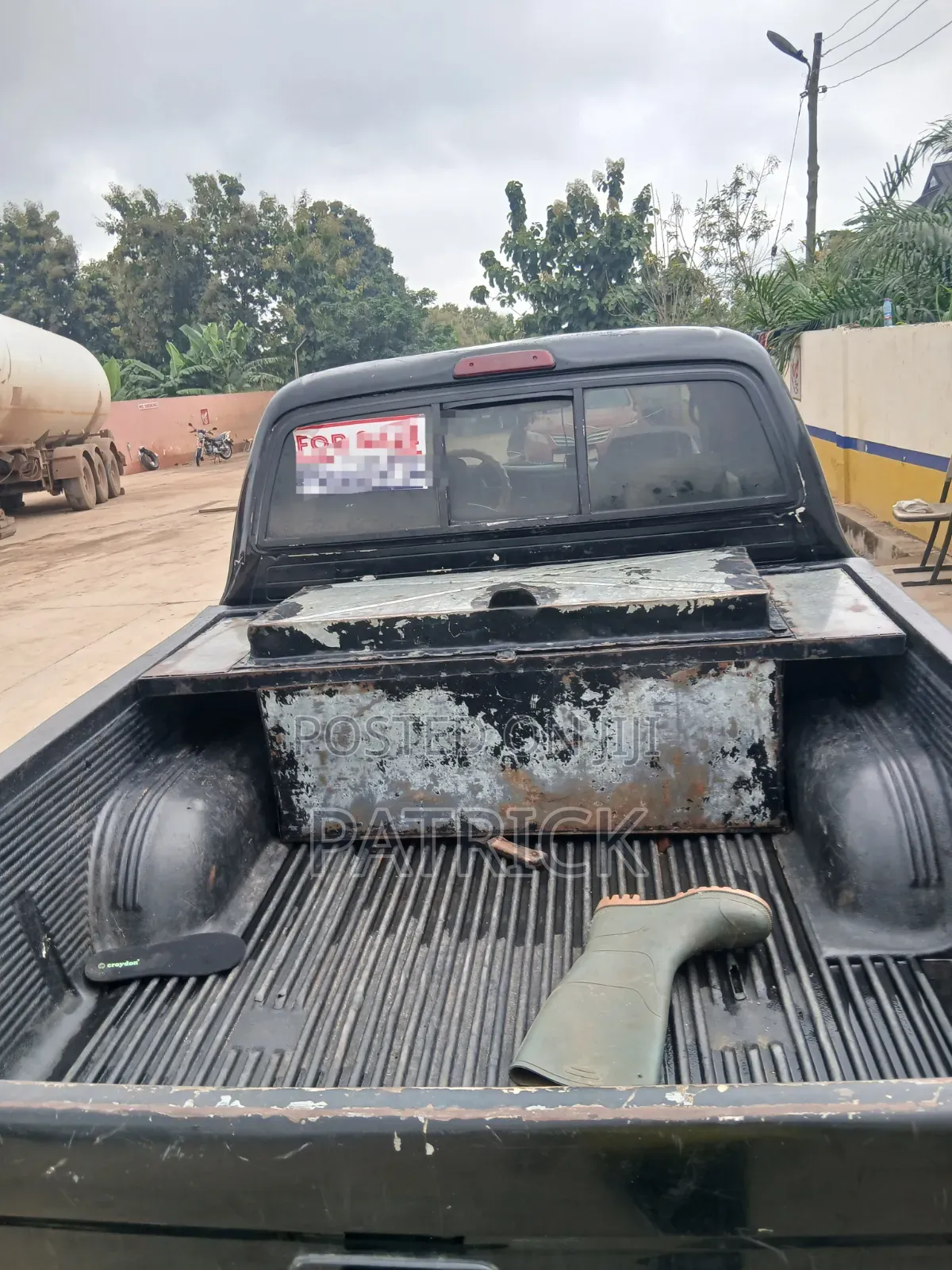 Toyota Tacoma 2004 Black