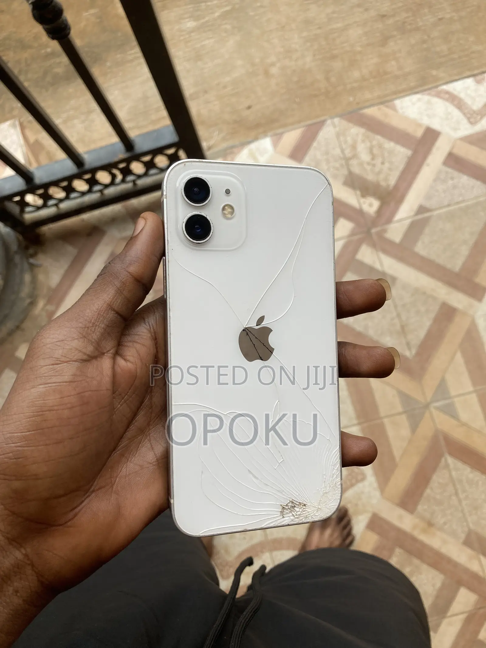 Apple iPhone 12 64 GB White