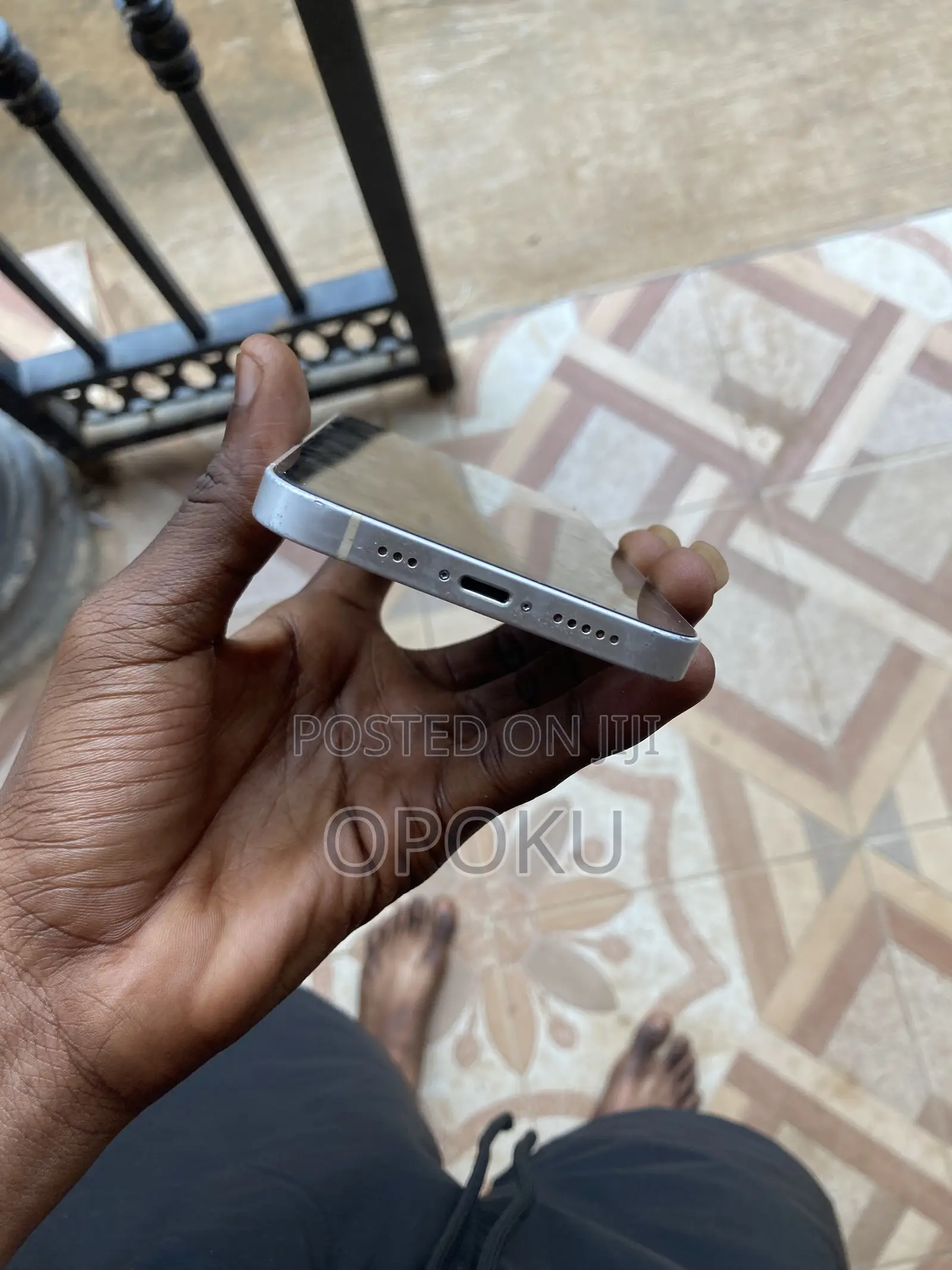 Apple iPhone 12 64 GB White