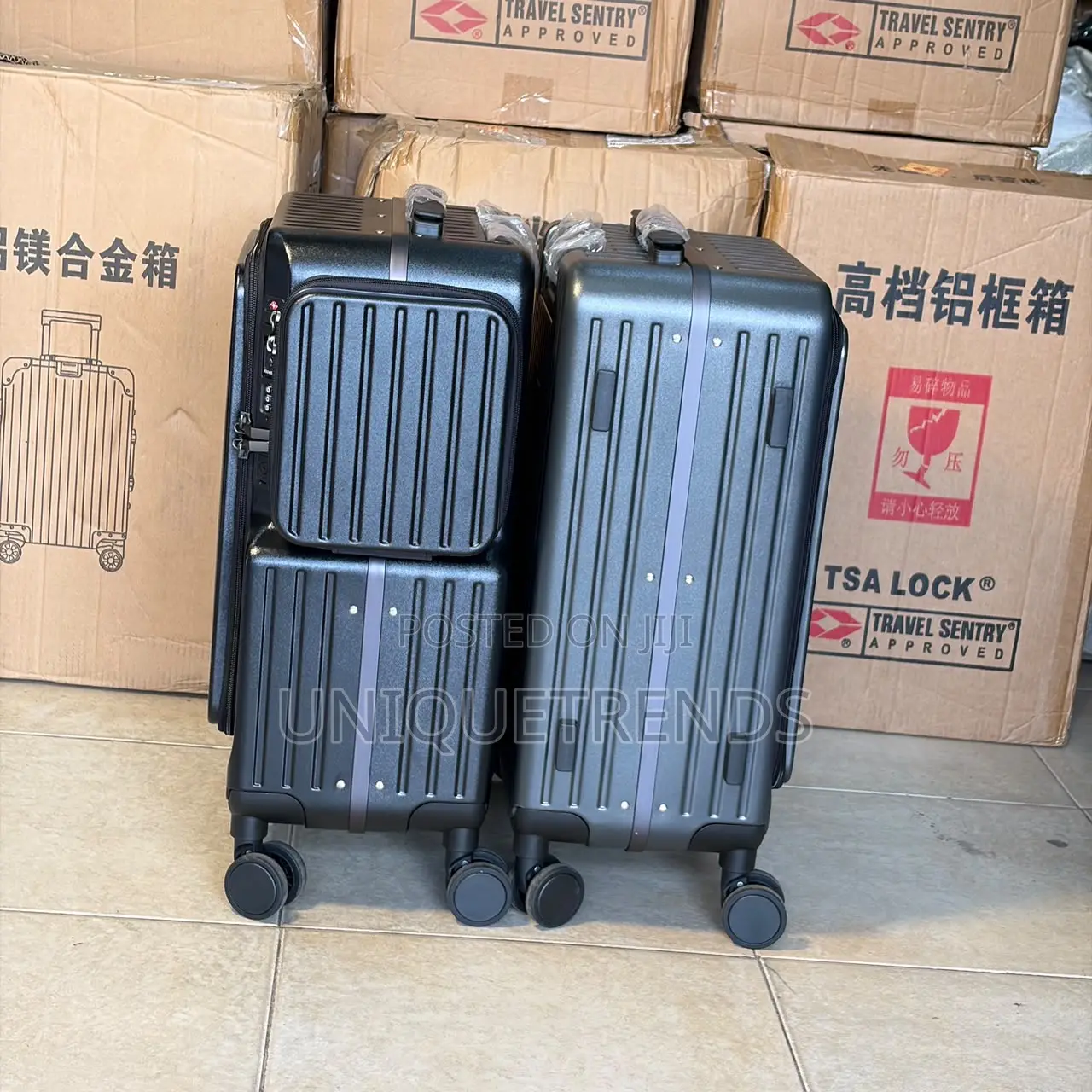 Premium Hard-Shell Suitcases (20inches)