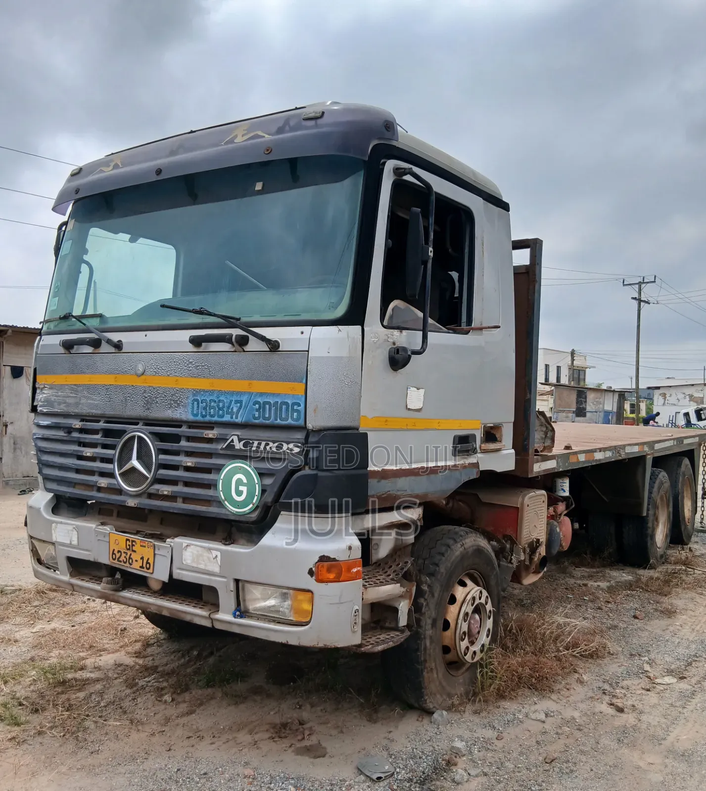 Mercedes Bent Flat Bed Truck
