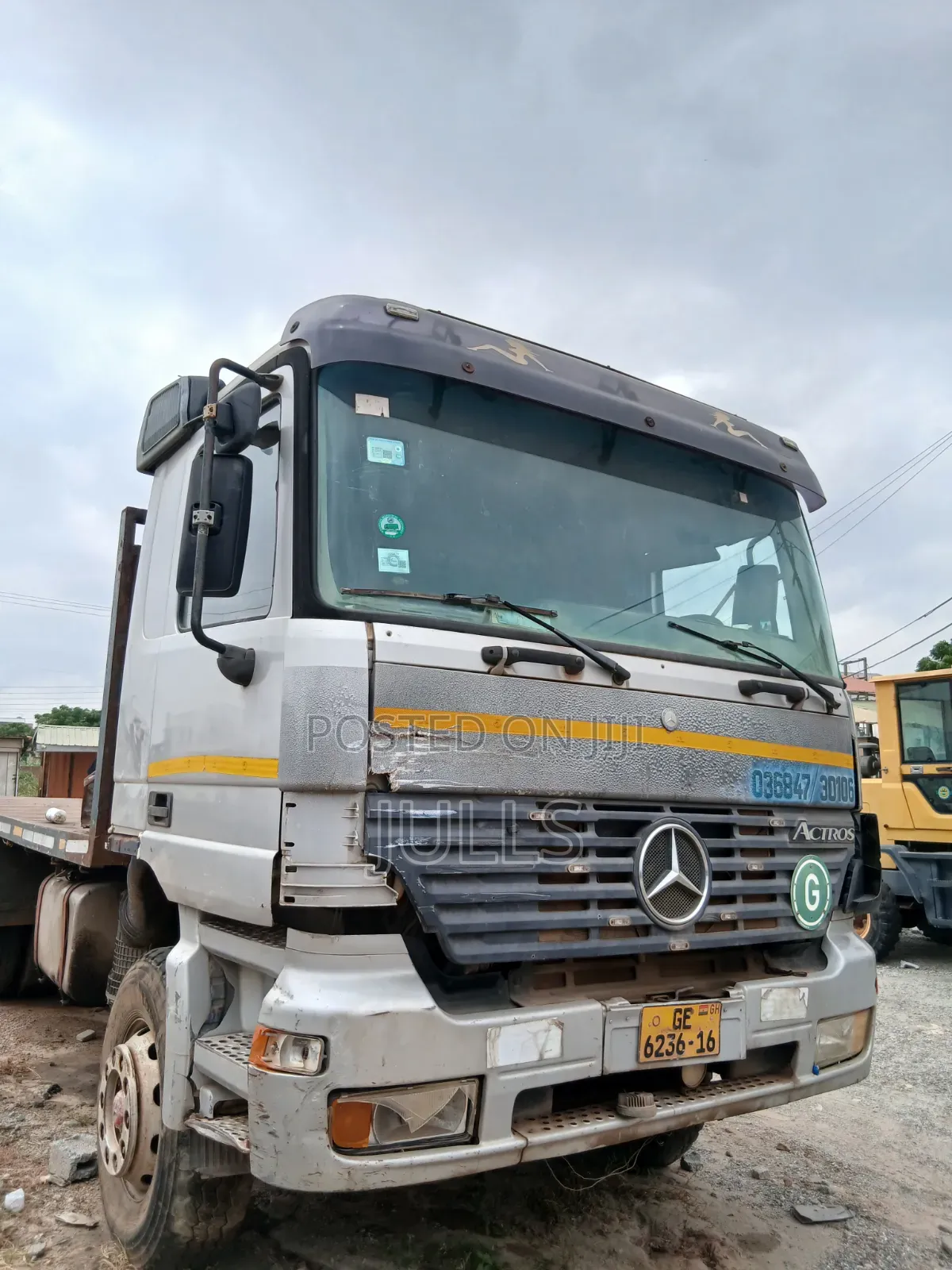 Mercedes Bent Flat Bed Truck