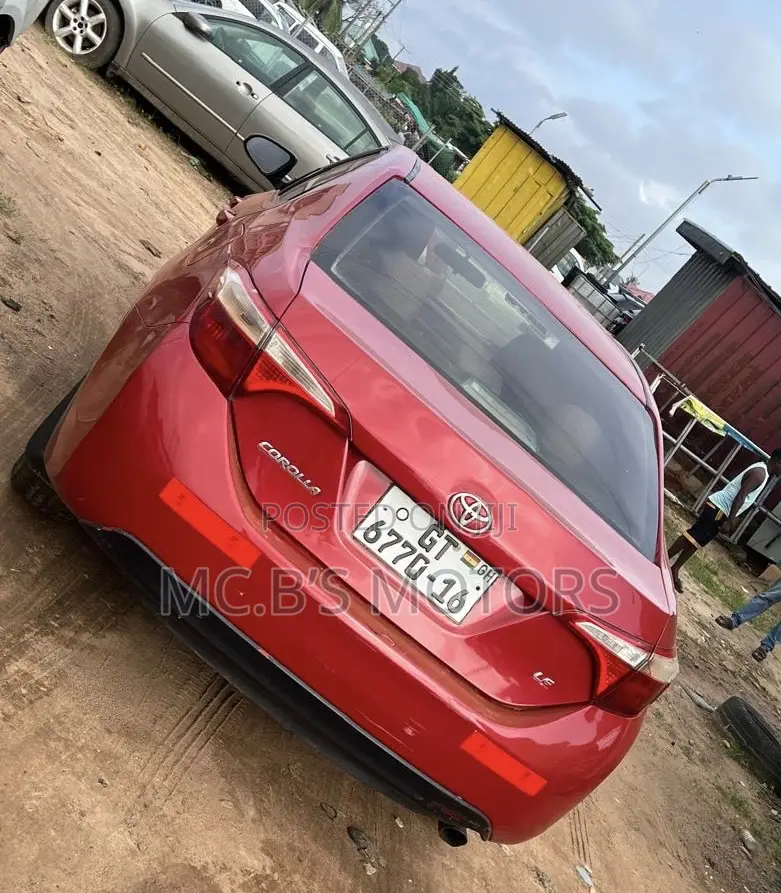 Toyota Corolla 2015 Red